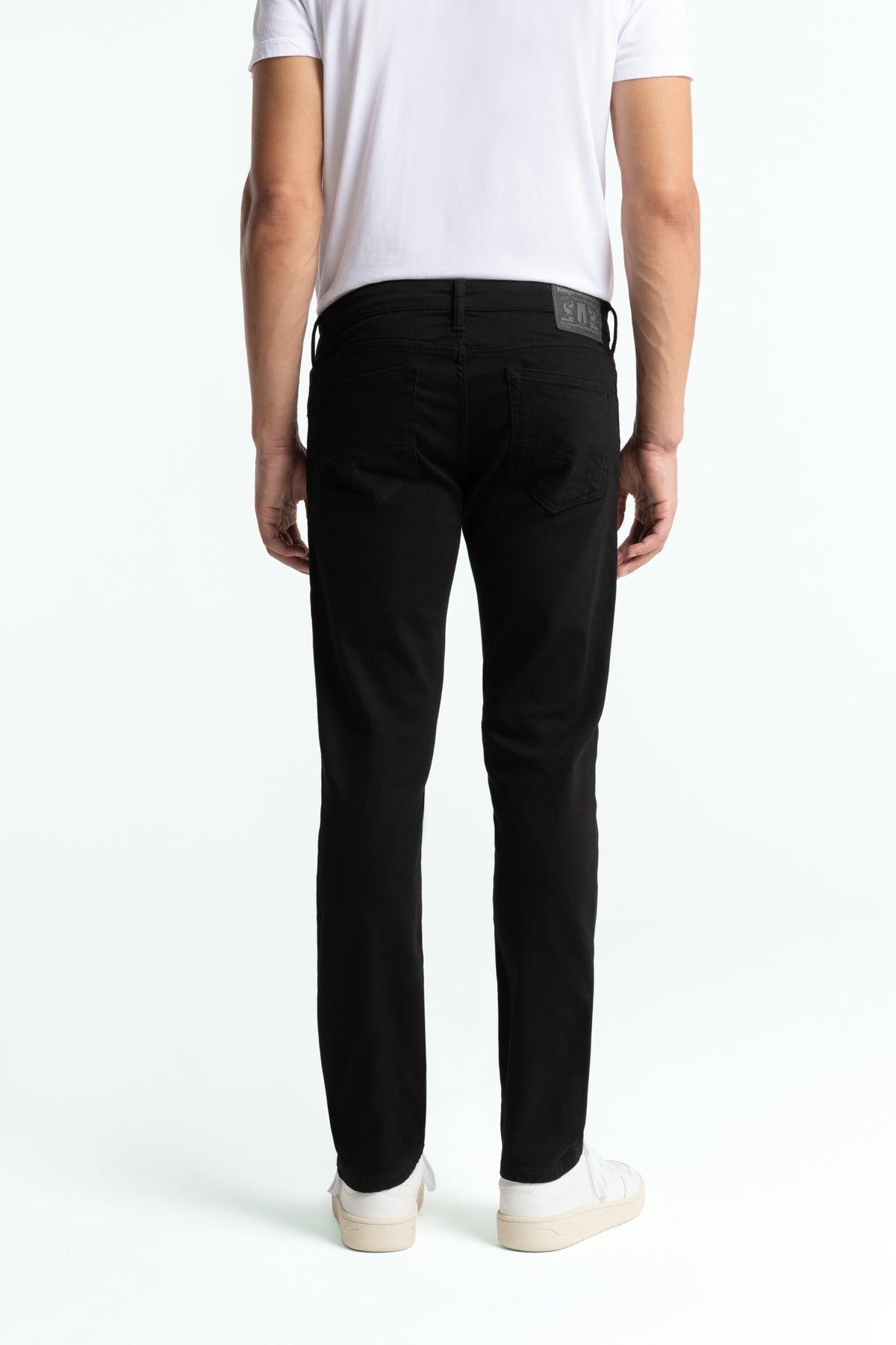 CHARLES | STAY BLACK RINSE
