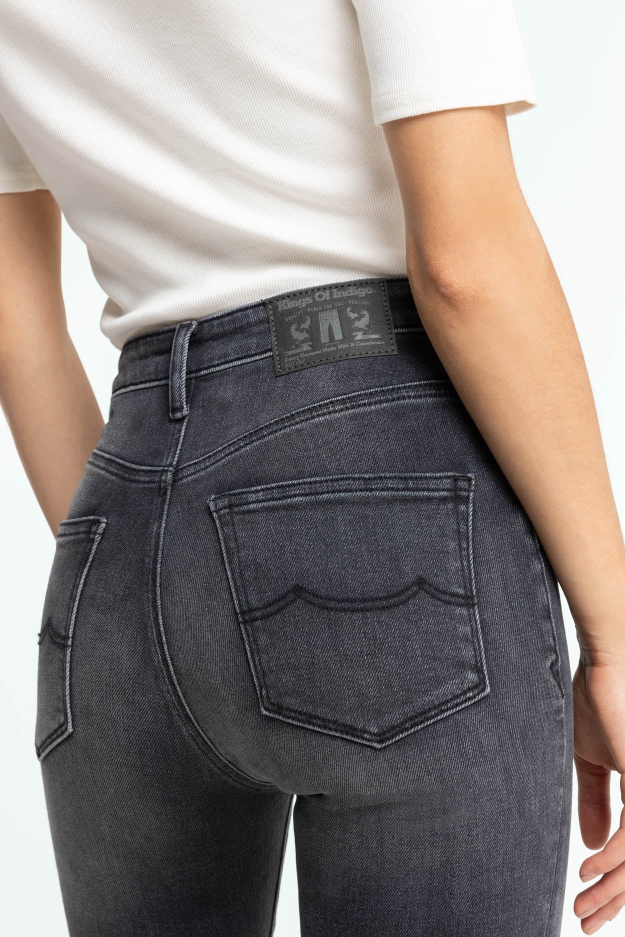 CHRISTINA HIGH | ROVER VINTAGE BLACK - Kings Of Indigo