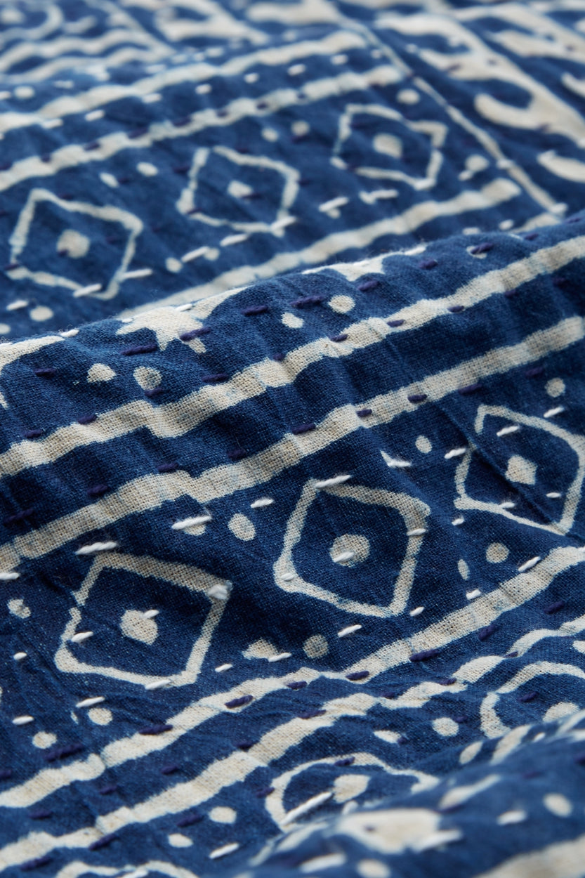 BLANKET | WOODBLOCK INDIGO DYE - Kings Of Indigo