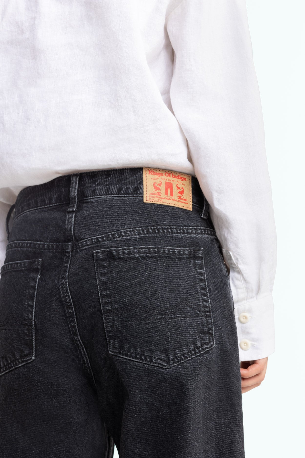 CAROLINE CROPPED | HOLO GREY USED - Kings Of Indigo