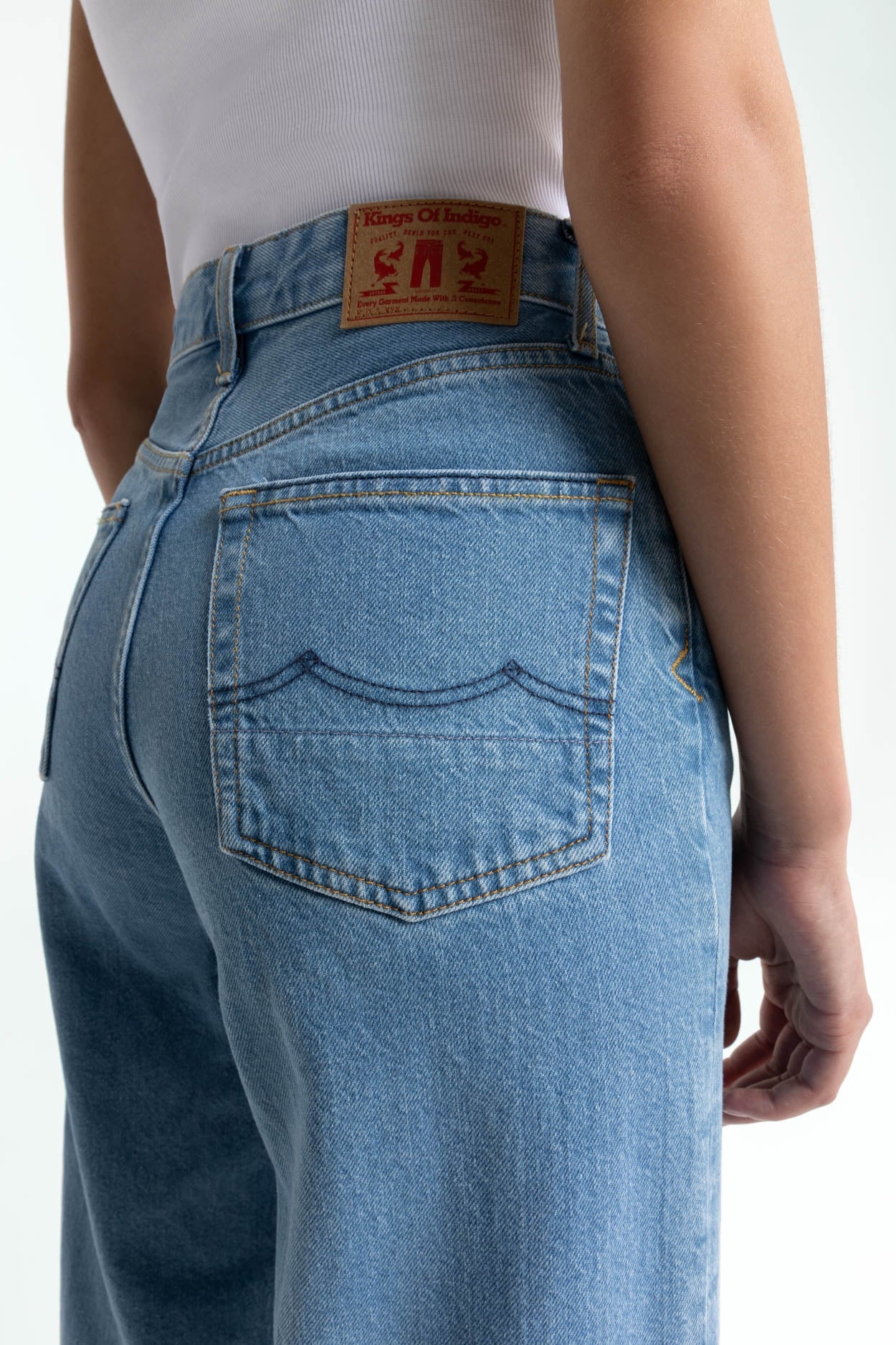 ELISABETH CROPPED | CLEAN HOLO MID VINTAGE - Kings Of Indigo