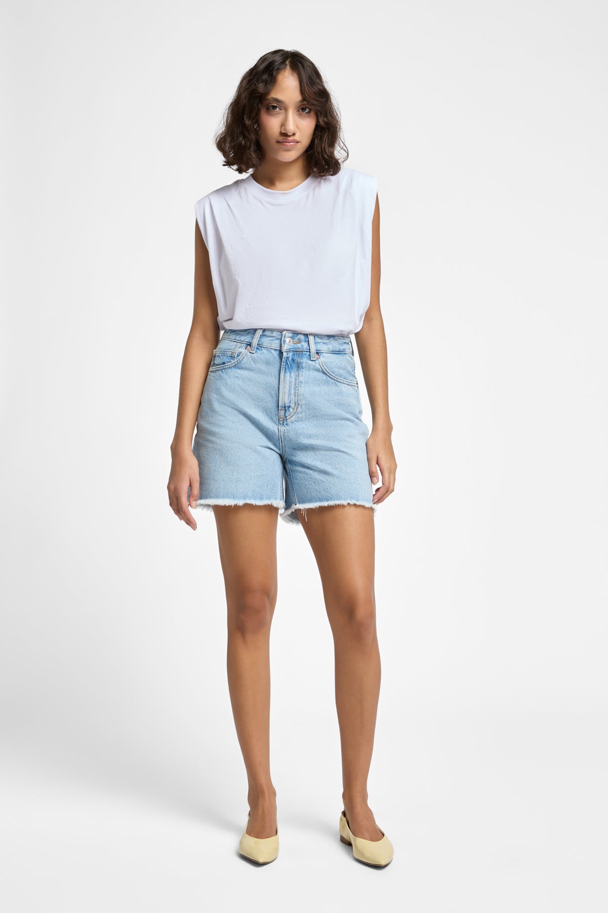 LIORA SHORT | BLUE REEF SUPER LIGHT USED