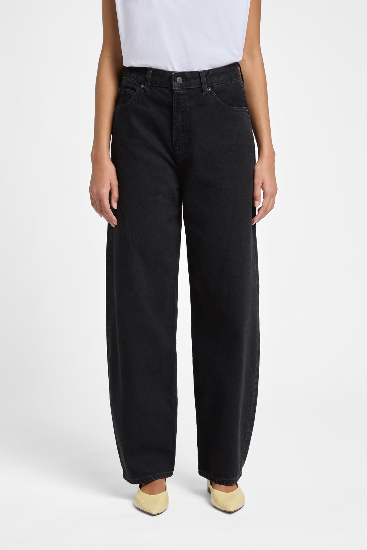 LEILA | HOLO BLACK USED