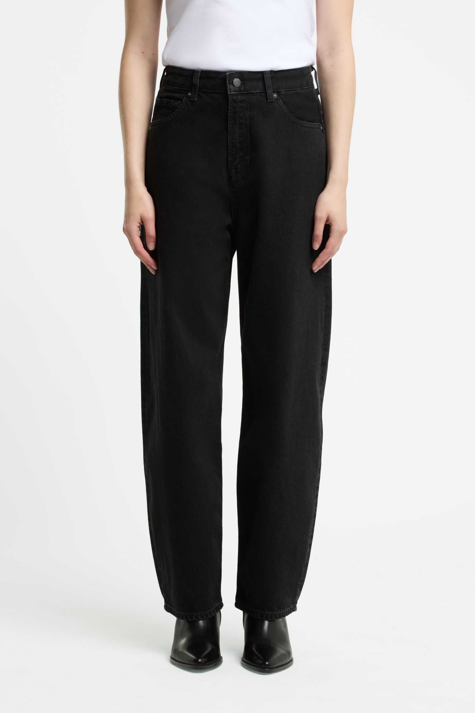 LEILA | HOLO BLACK USED