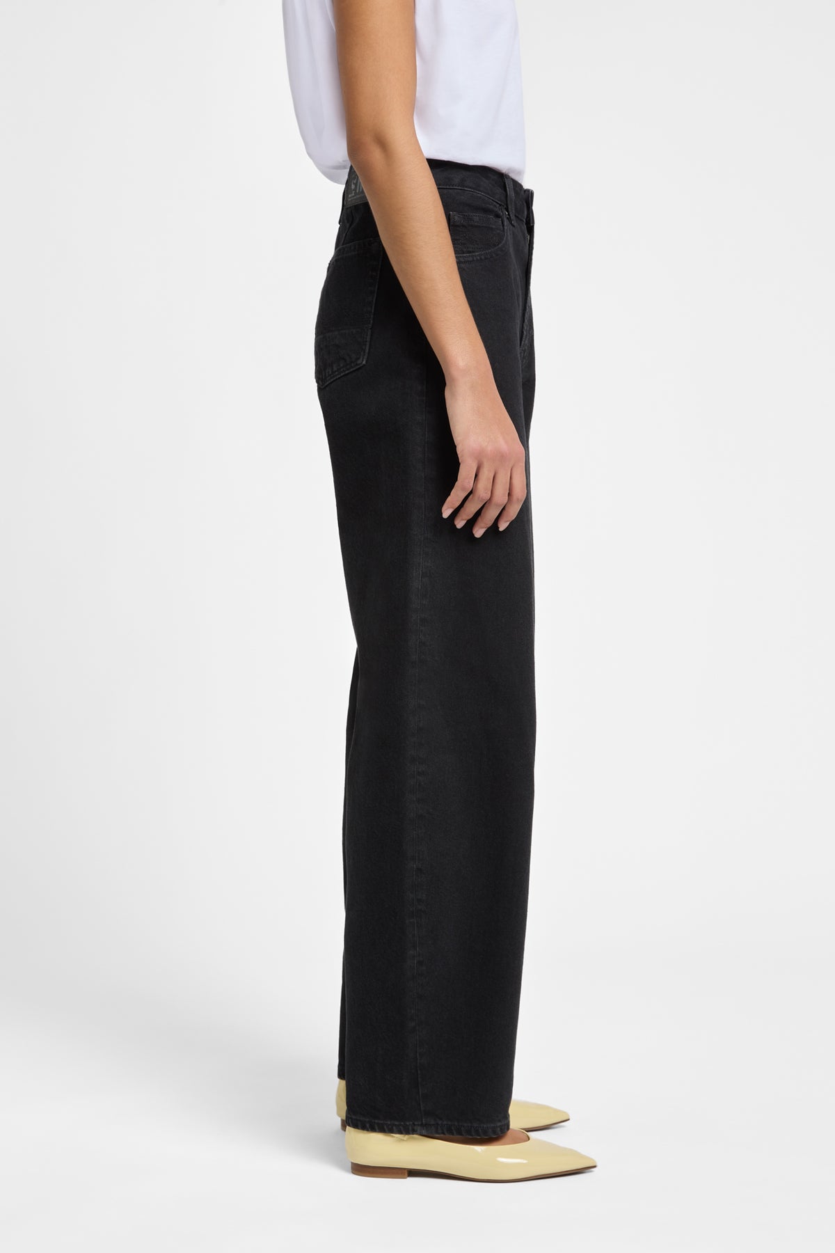 LEILA | HOLO BLACK USED