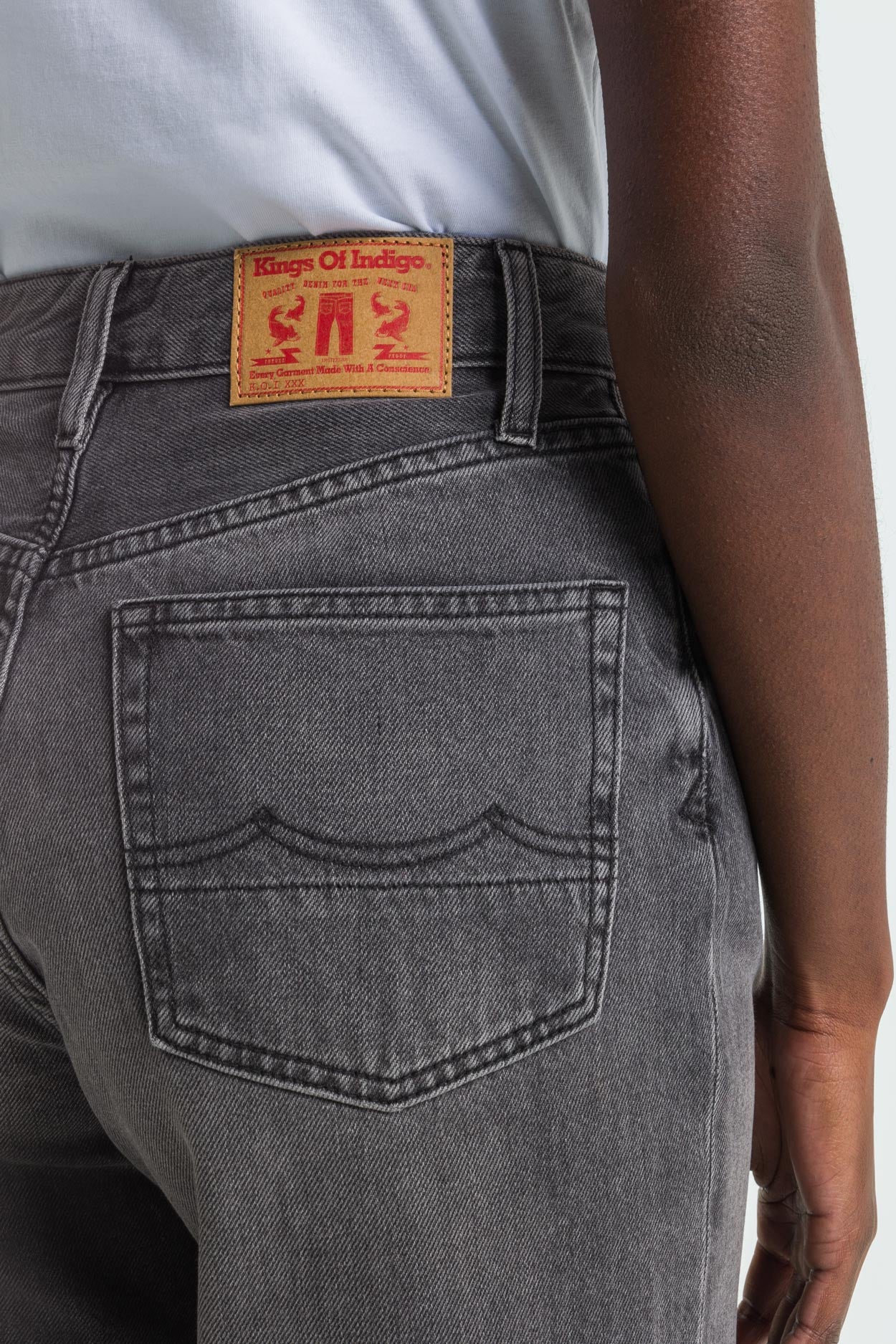 LIORA | PONY BLACK OD BLACK - Kings Of Indigo