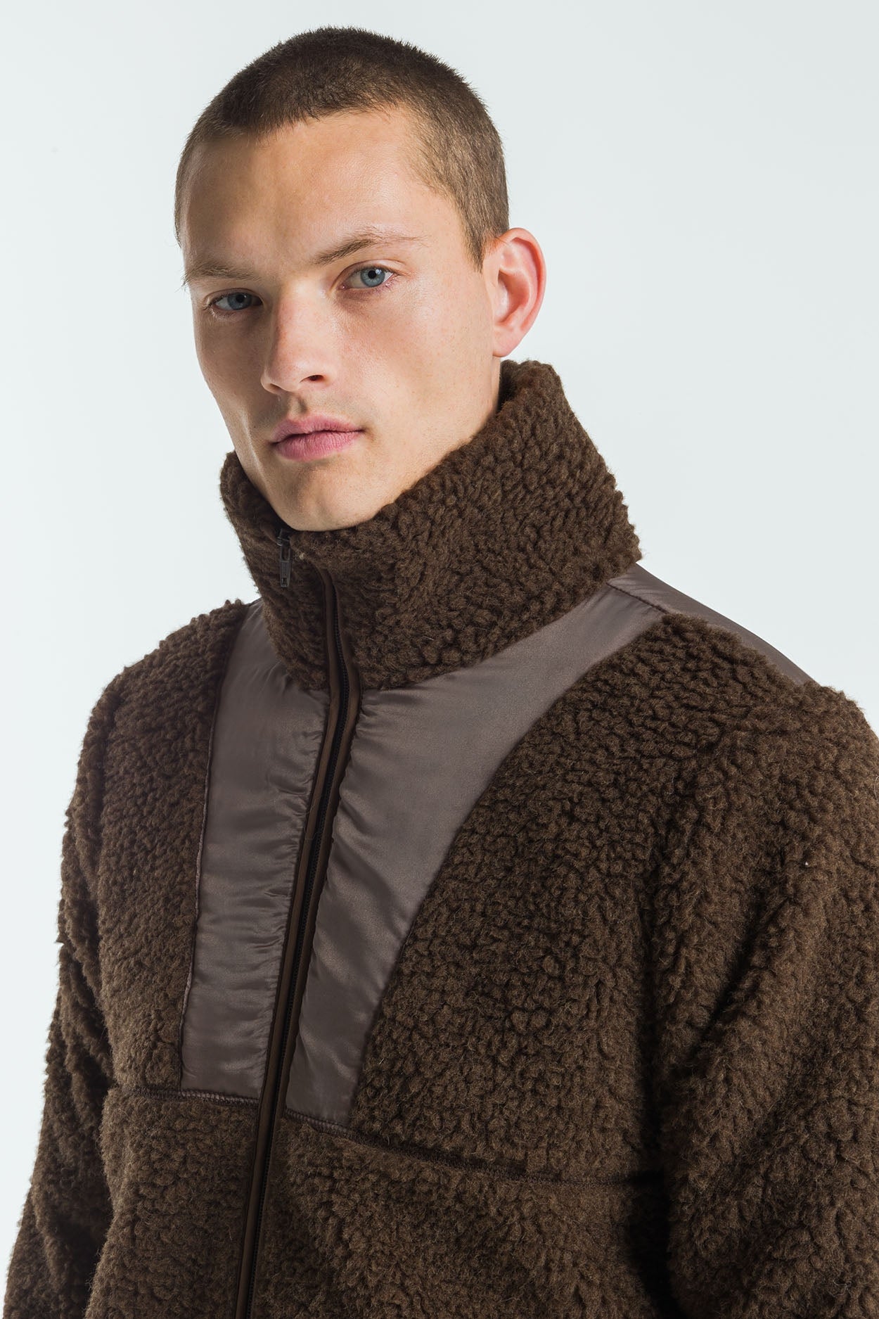TOTOKU | CHOCOLATE BROWN SHERPA - Kings Of Indigo
