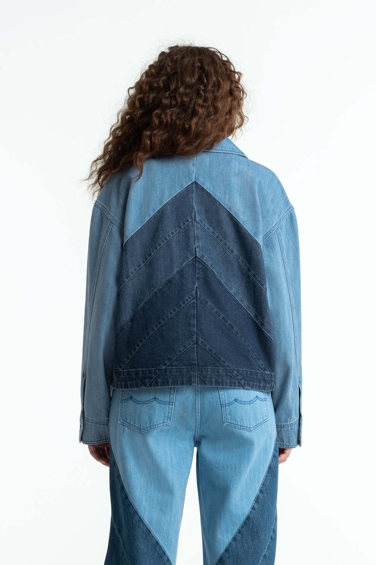 BIRGITTE | PANELING - Kings Of Indigo