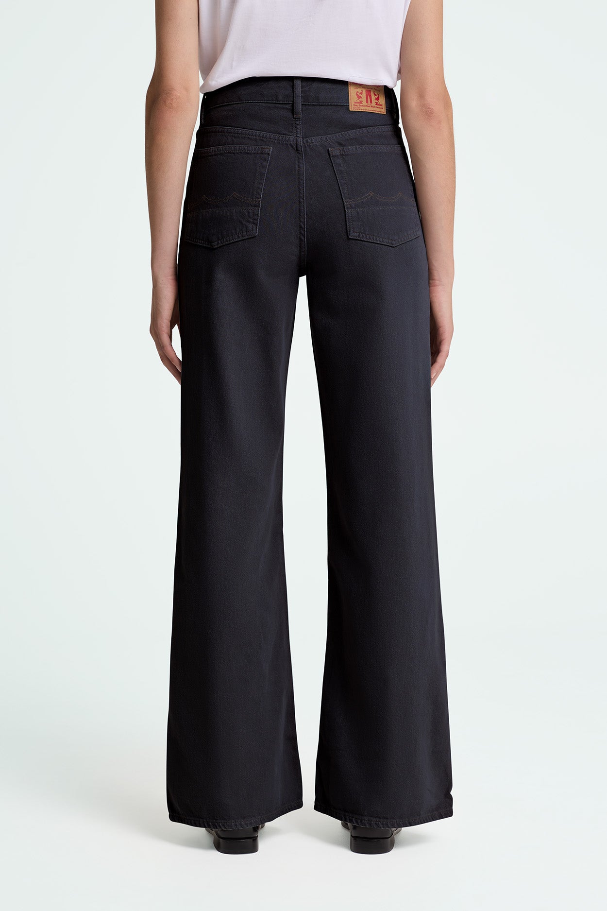 JANE | HOLO BLACK USED - Kings Of Indigo