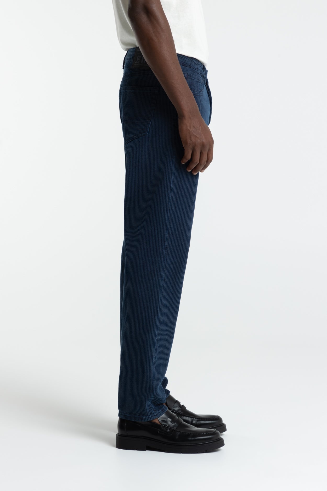 SUSHAN | MID INDIGO CORD