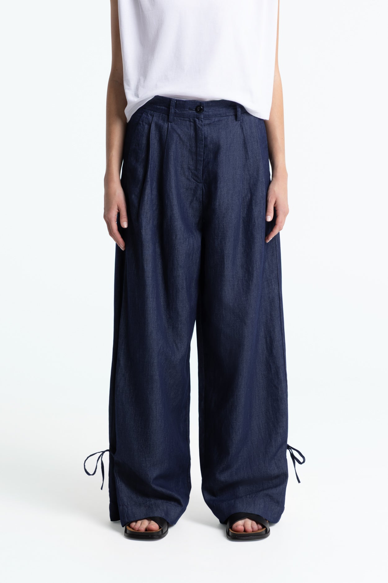 HERA | SCARLETT RINSE - Kings Of Indigo