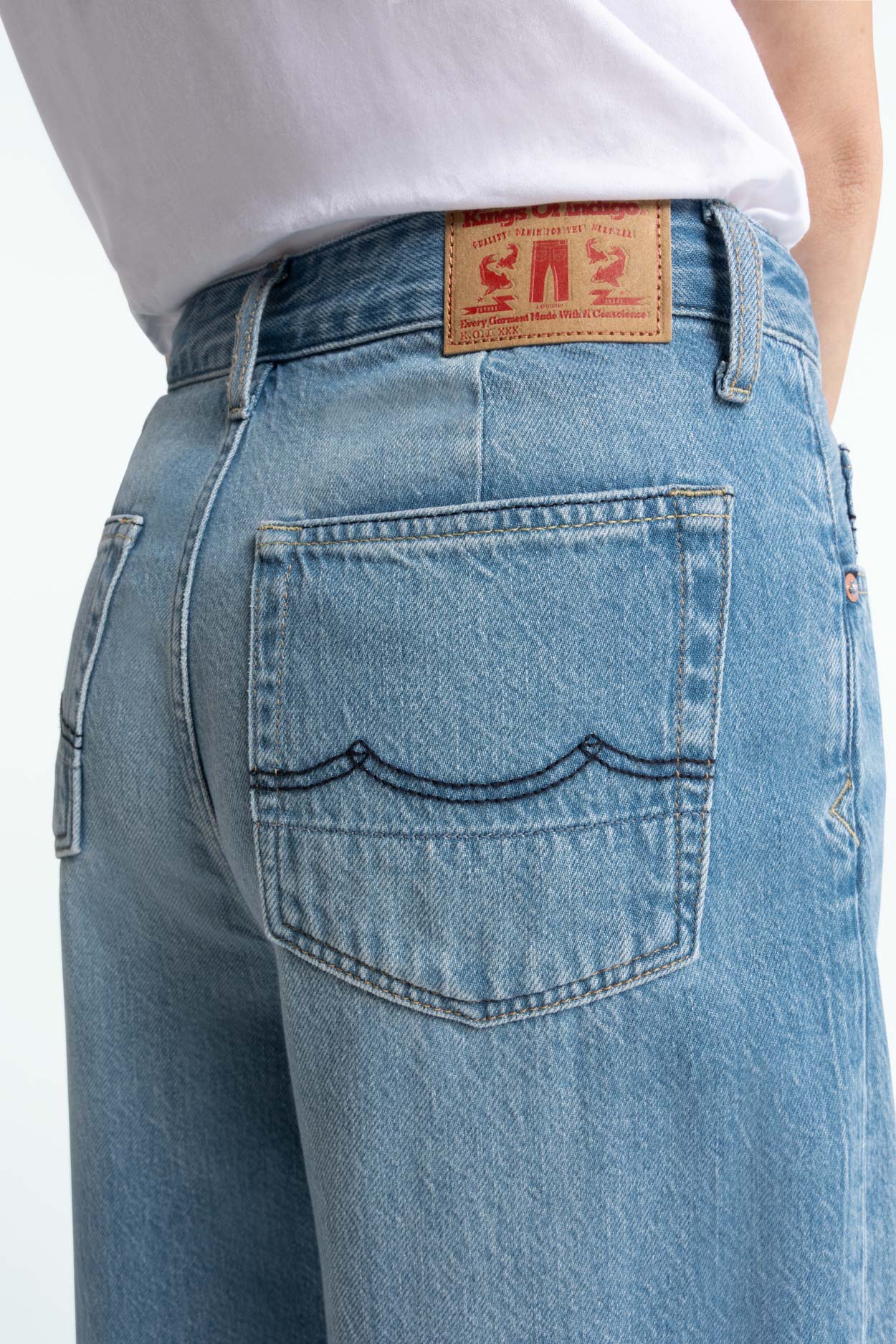 LEILA | LUIZ SUPER LIGHT