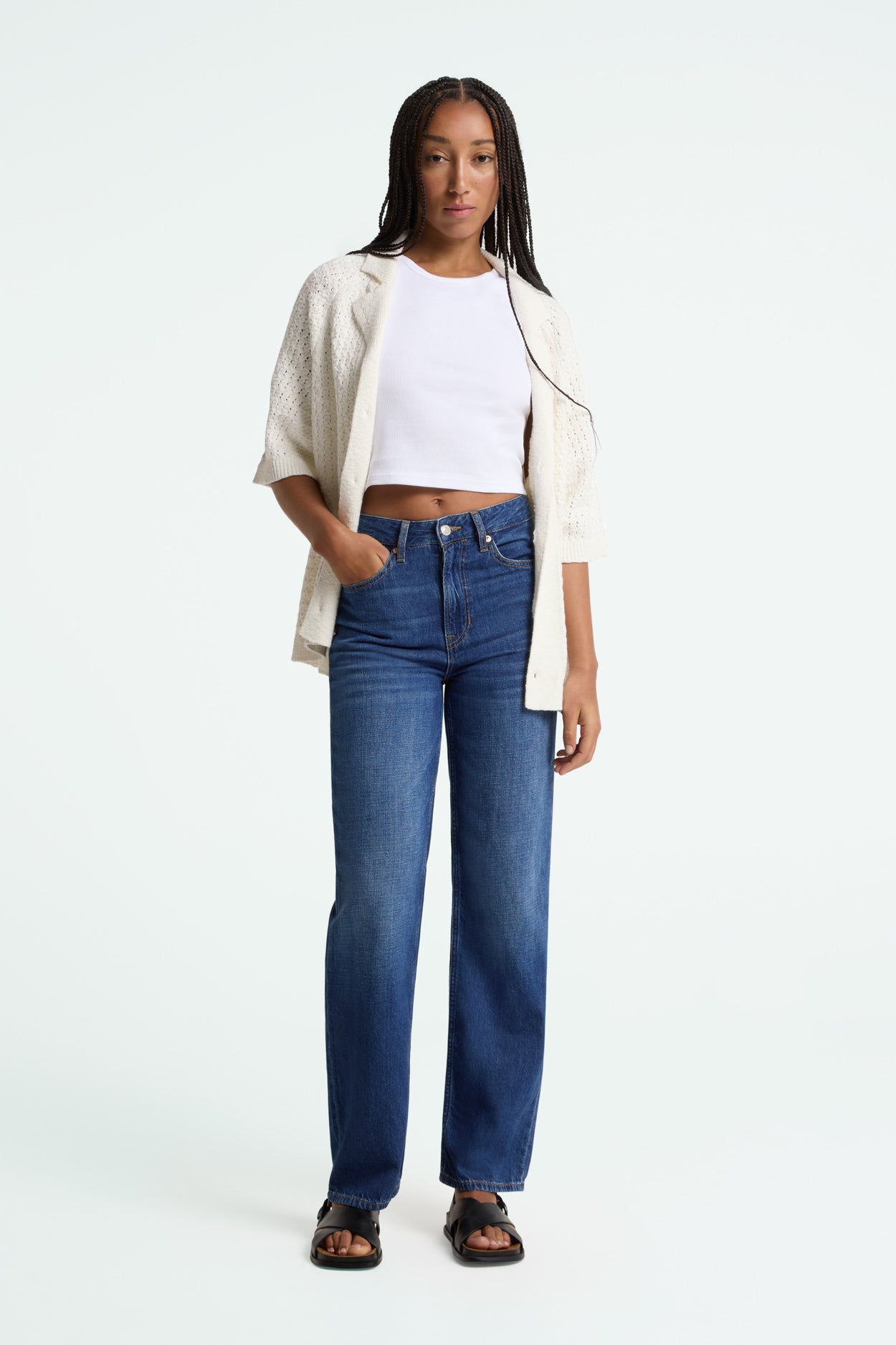 LIORA | HOPCETE ELECTRIC DARK