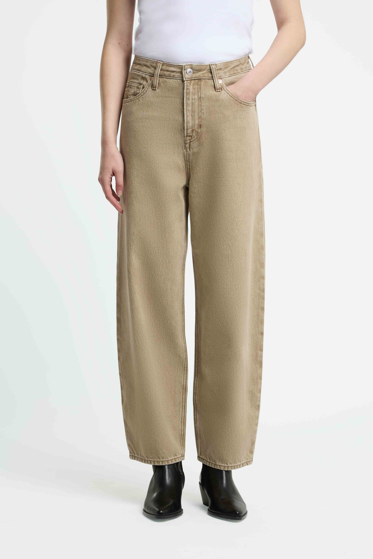 LEILA | DARK BEIGE