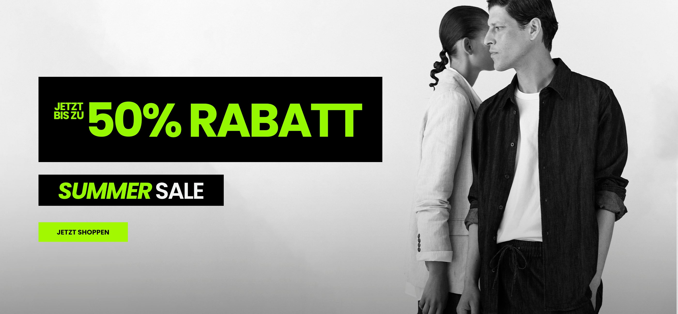 Promotional banner for a summer sale featuring two models in black and white on the right, with German sale text 'JETZT BIS ZU 50% RABATT' and 'SUMMER SALE' on the left.