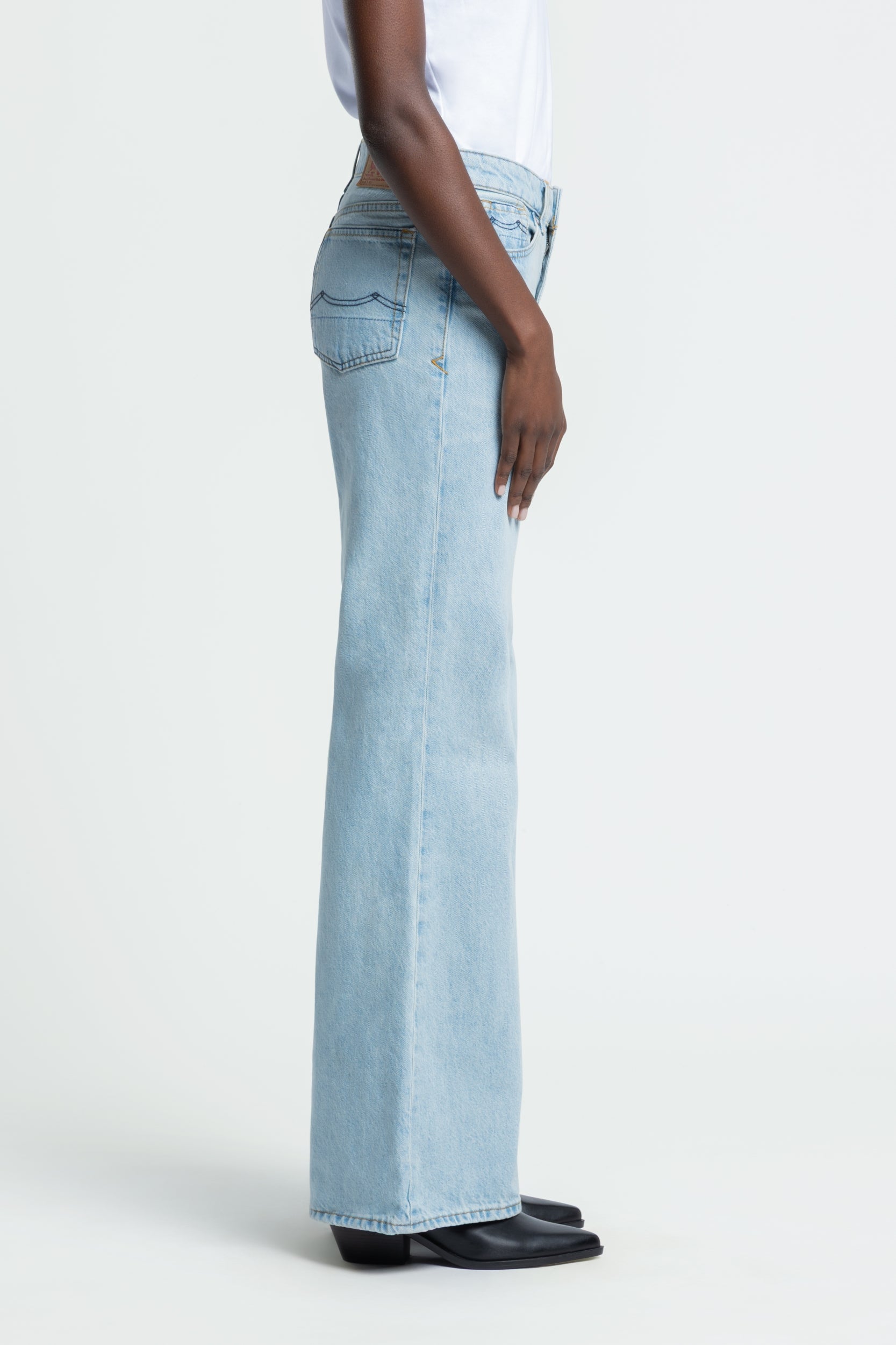 JANE | BLUE REEF SUPER LIGHT USED - Kings Of Indigo