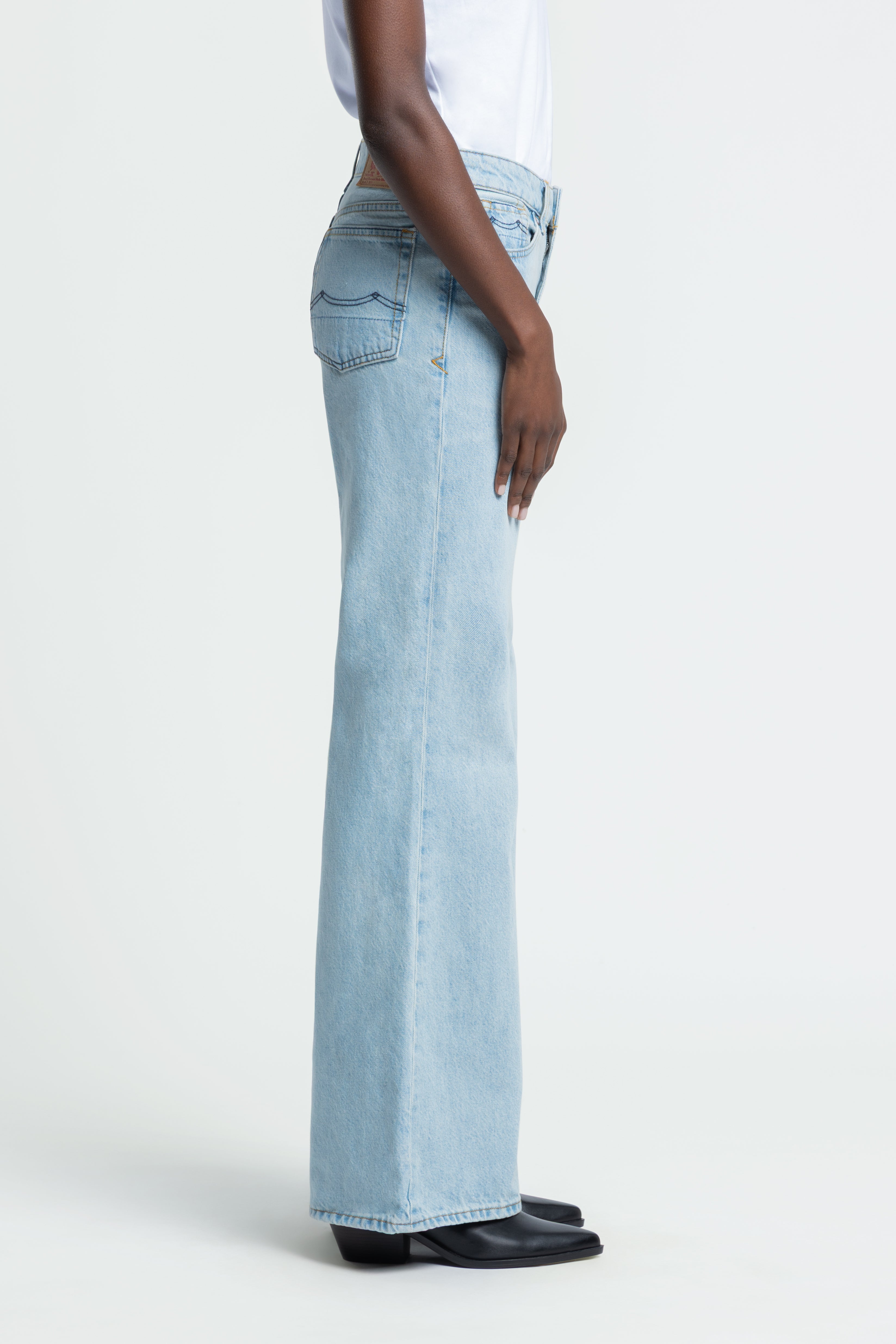 JANE | BLUE REEF SUPER LIGHT USED