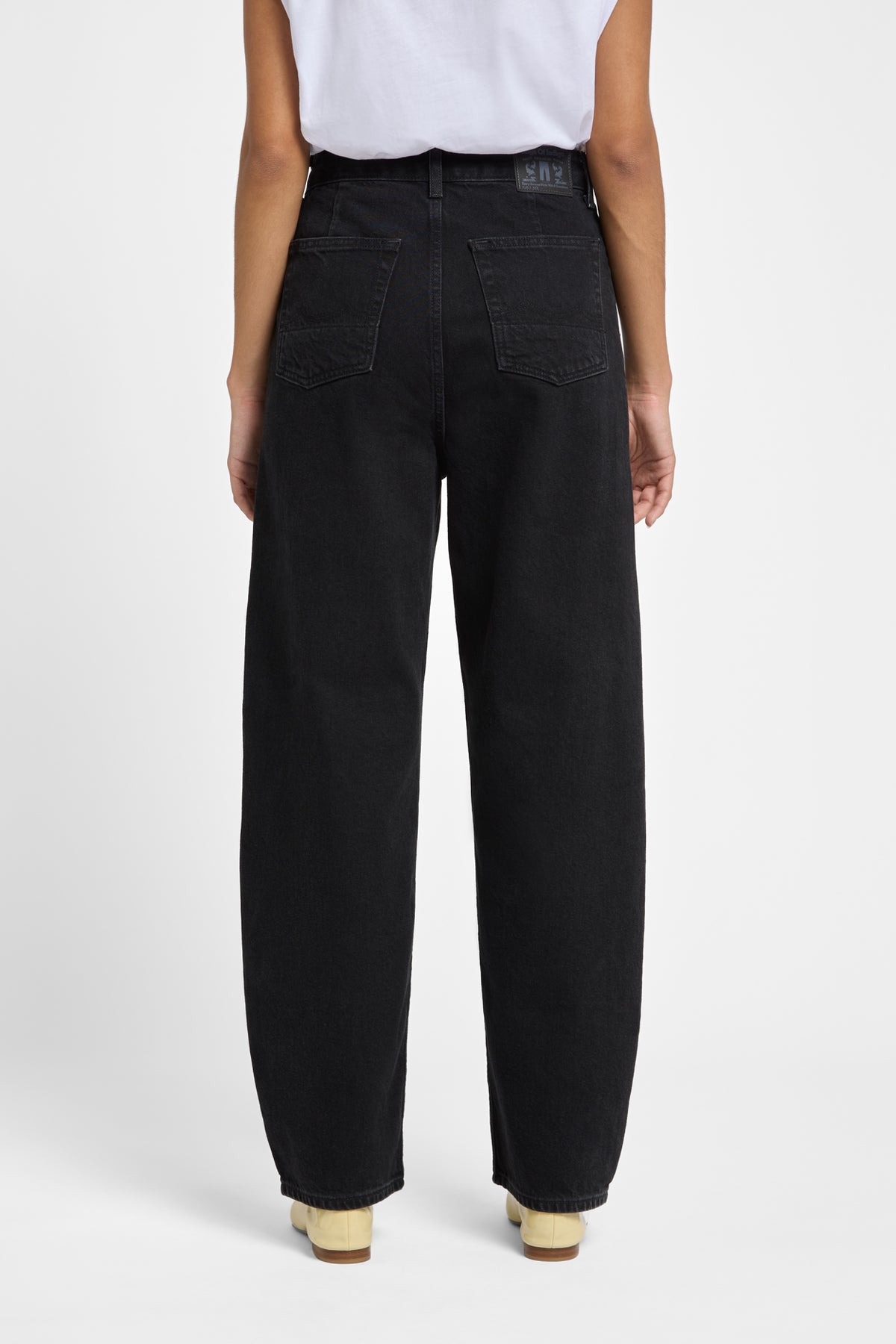LEILA | HOLO BLACK USED