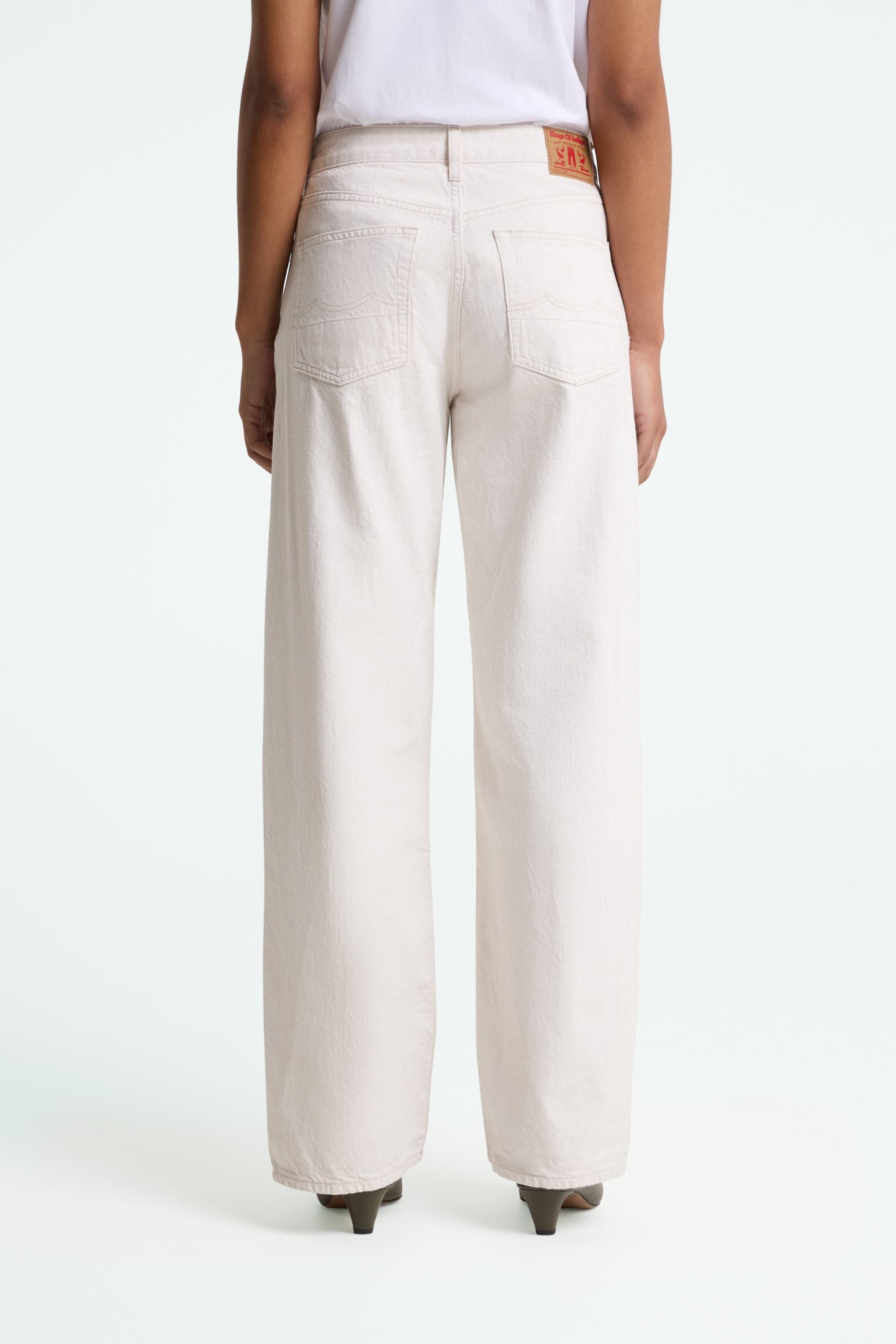 JOAN | AMSTERDAM UNDYED