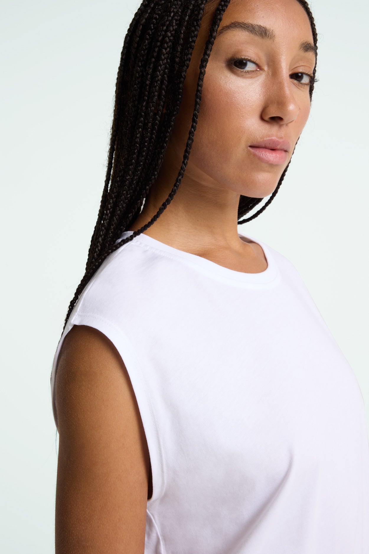 ARICIA | WHITE