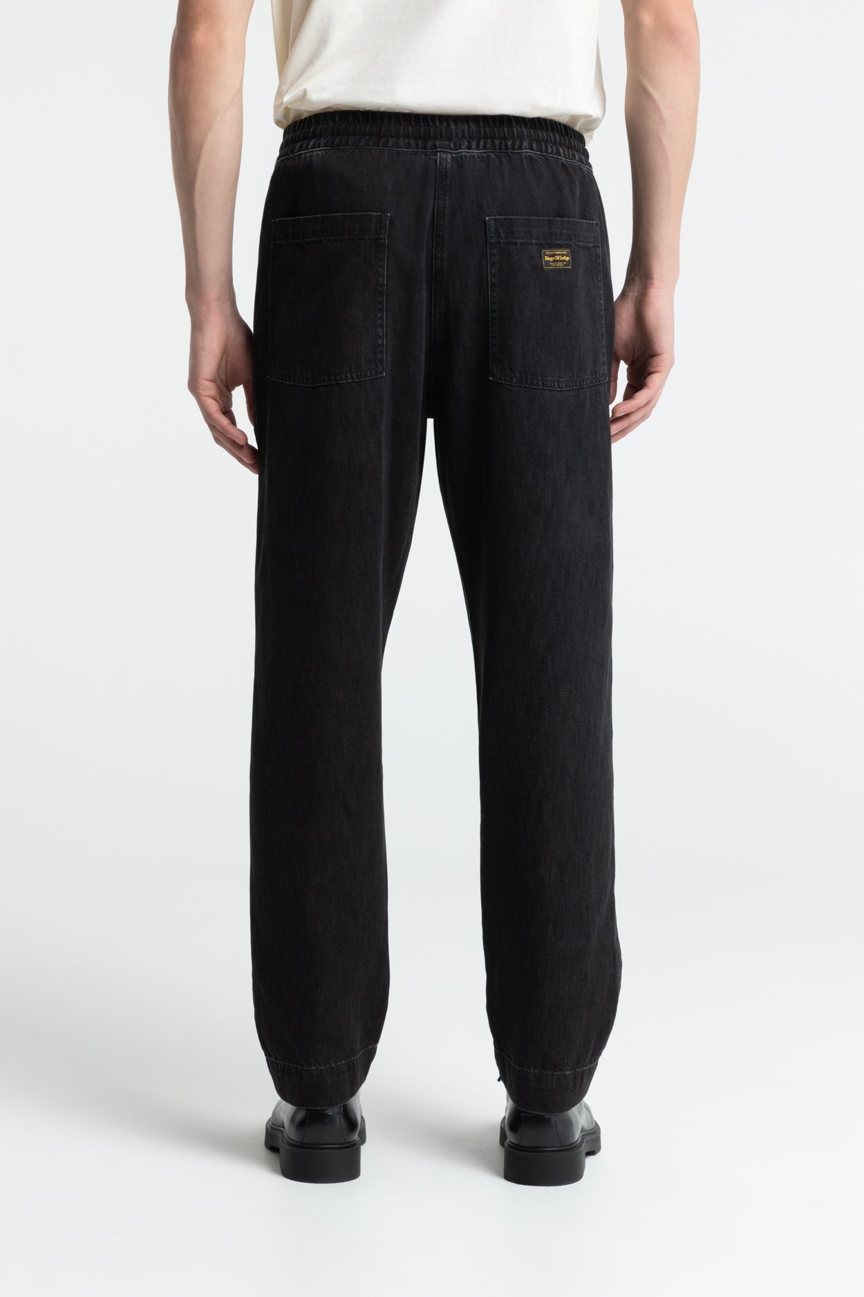 MARTIN | QUERCUS GREY WORN
