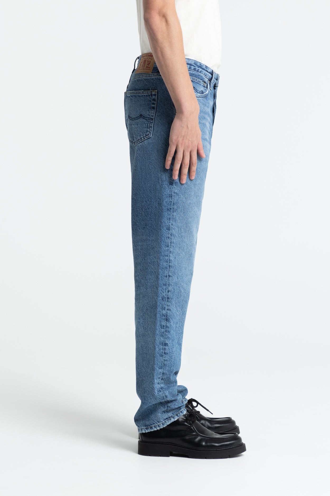 SUSHAN | RECHANGE MID WORN