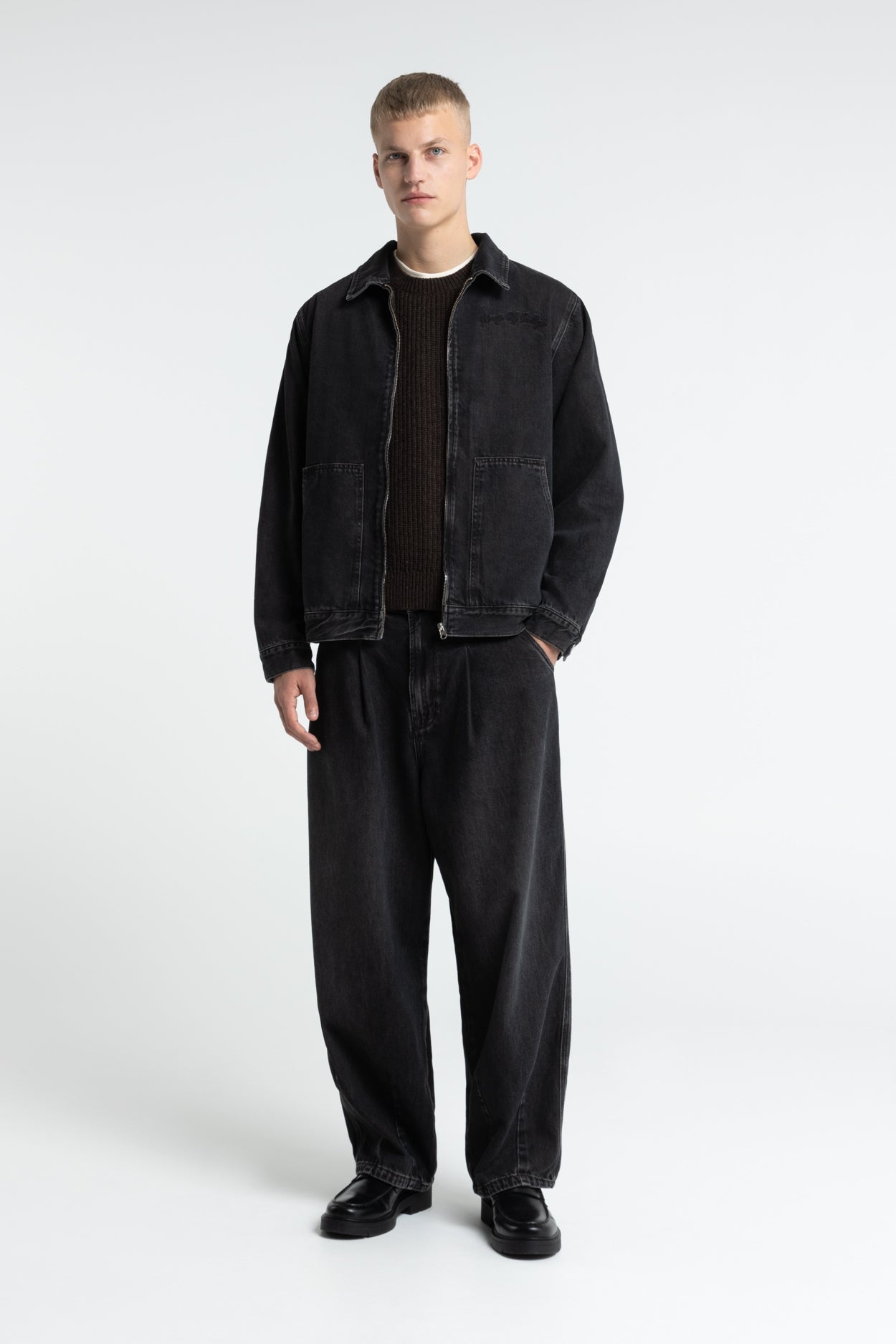 BASIL | CHOCOLATE BROWN