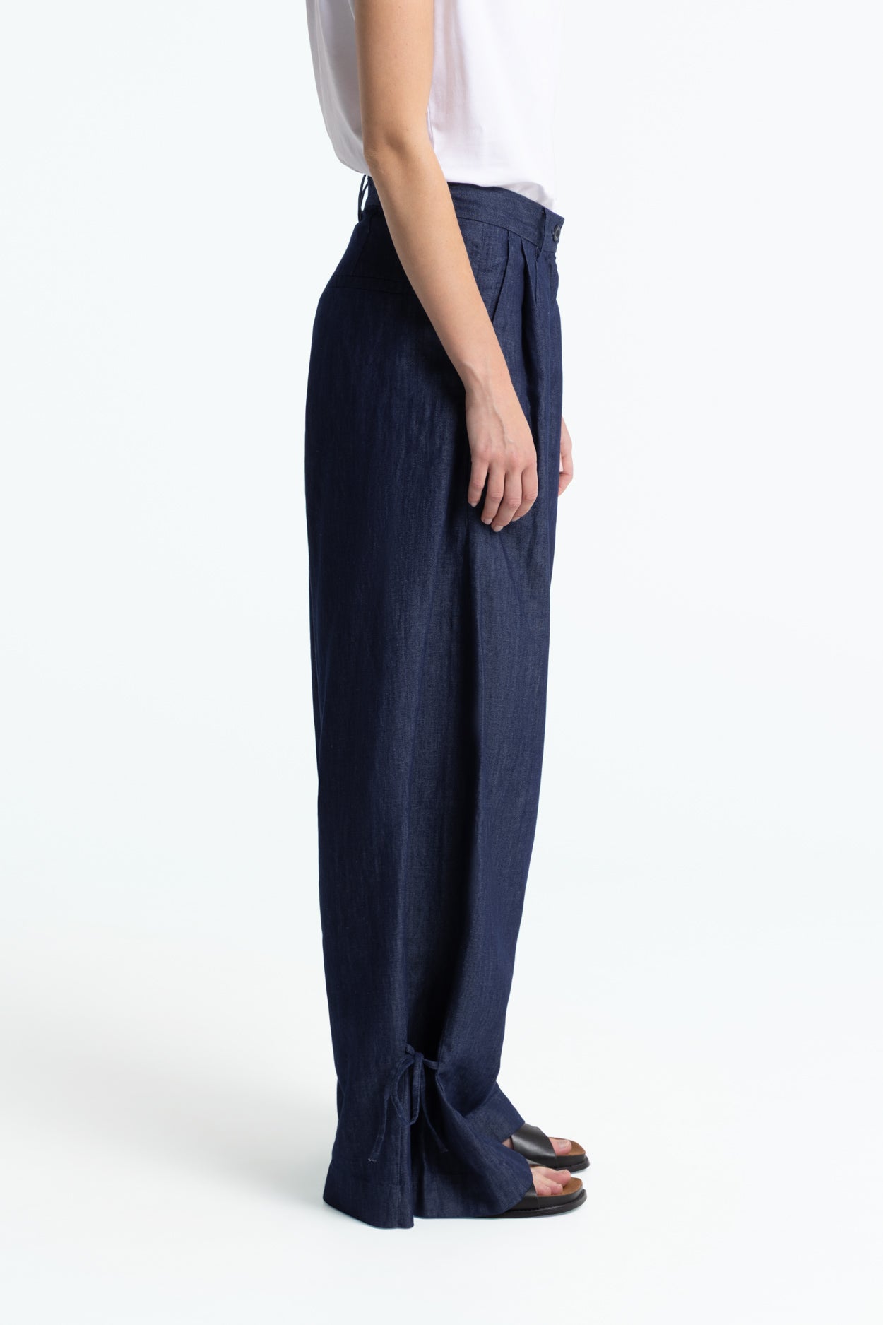 HERA | SCARLETT RINSE - Kings Of Indigo