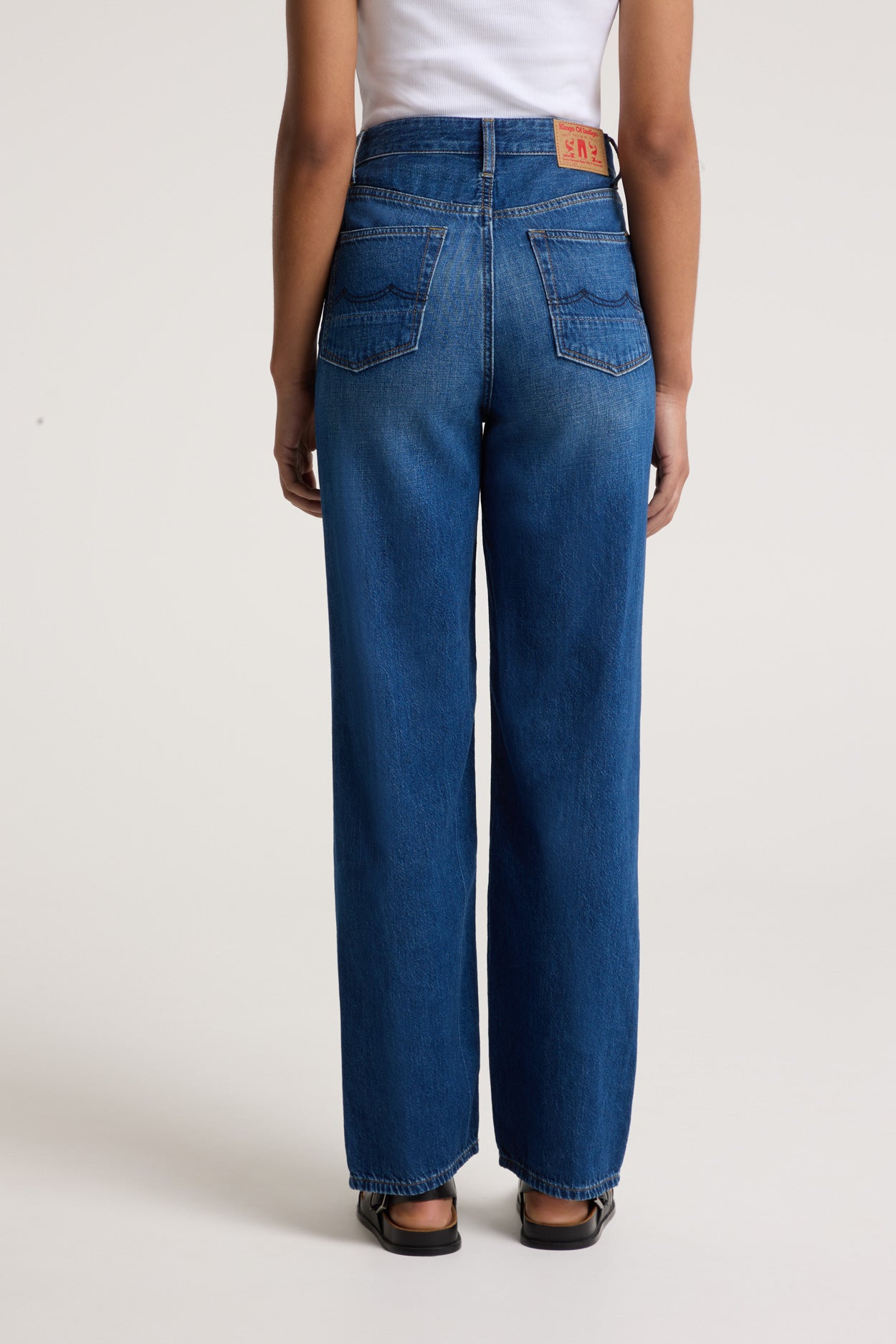 LIORA | HOPCETE ELECTRIC DARK