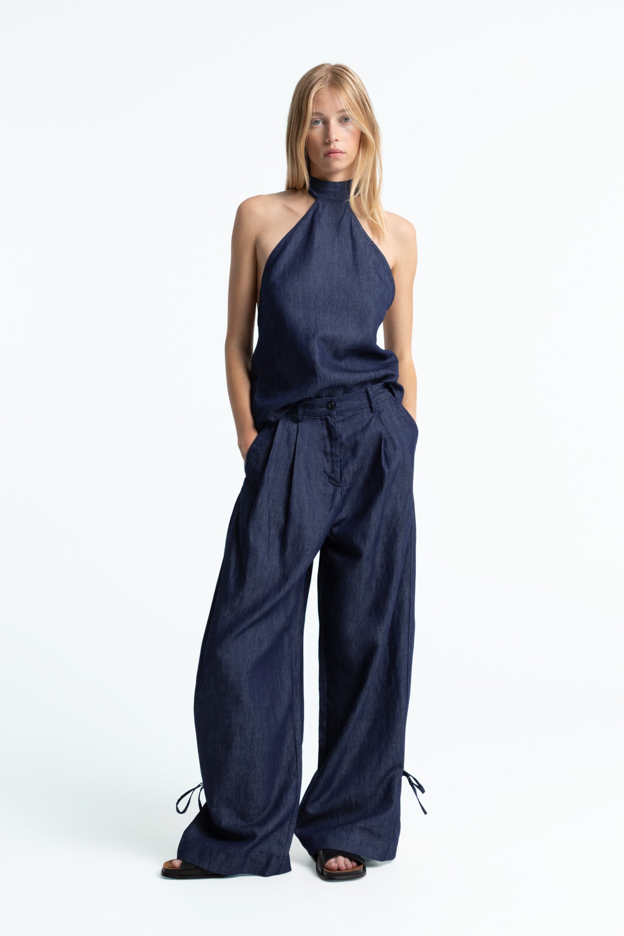 THEMA | SCARLETT RINSE - Kings Of Indigo