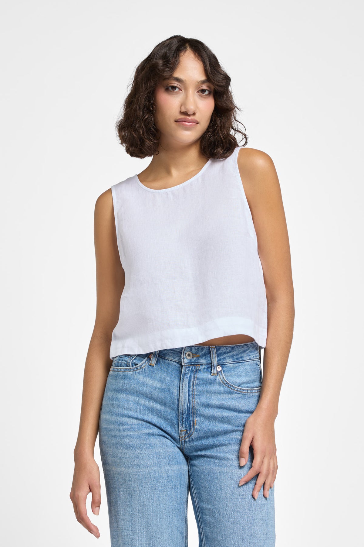 BELLE | WHITE