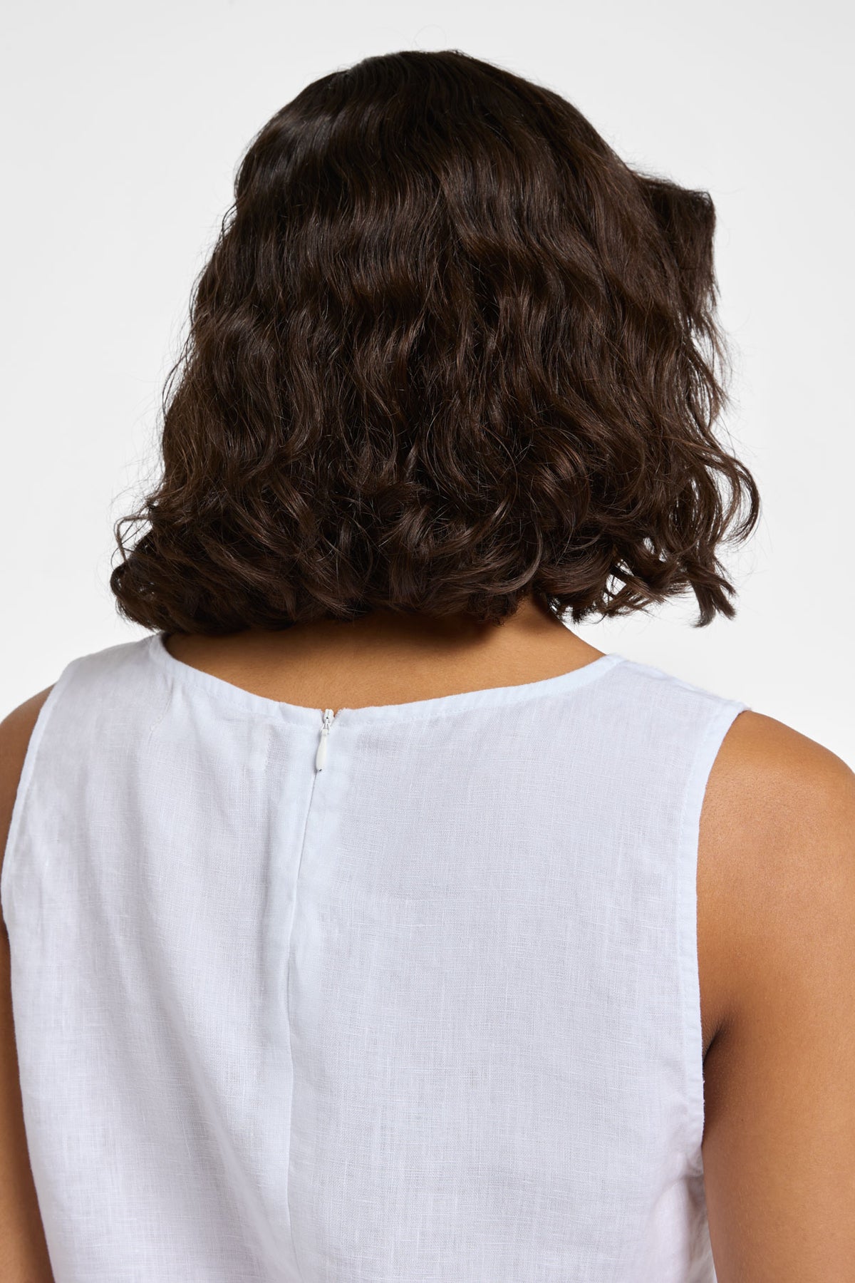 BELLE | WHITE