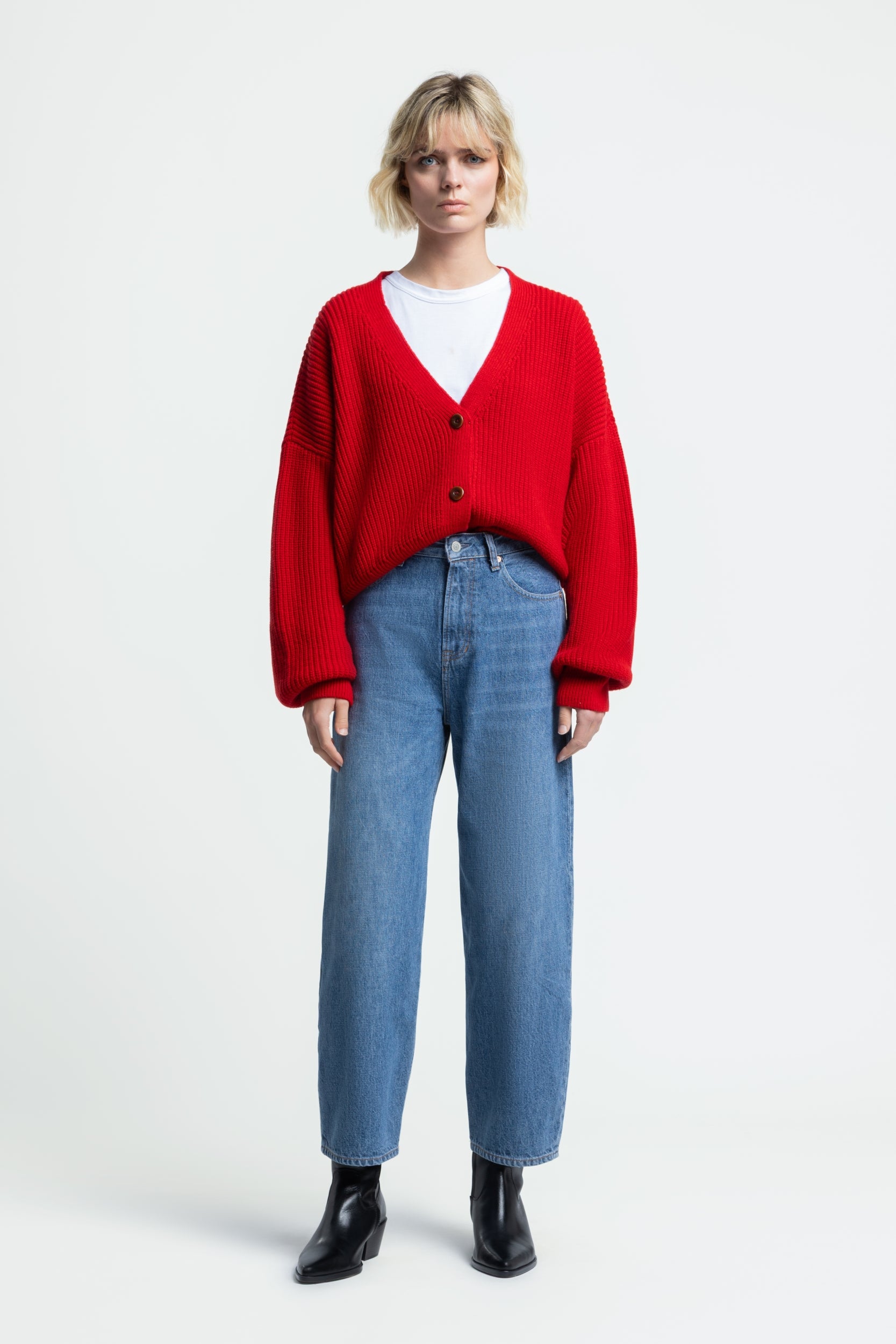 LEILA | CEKY BLUE WORN