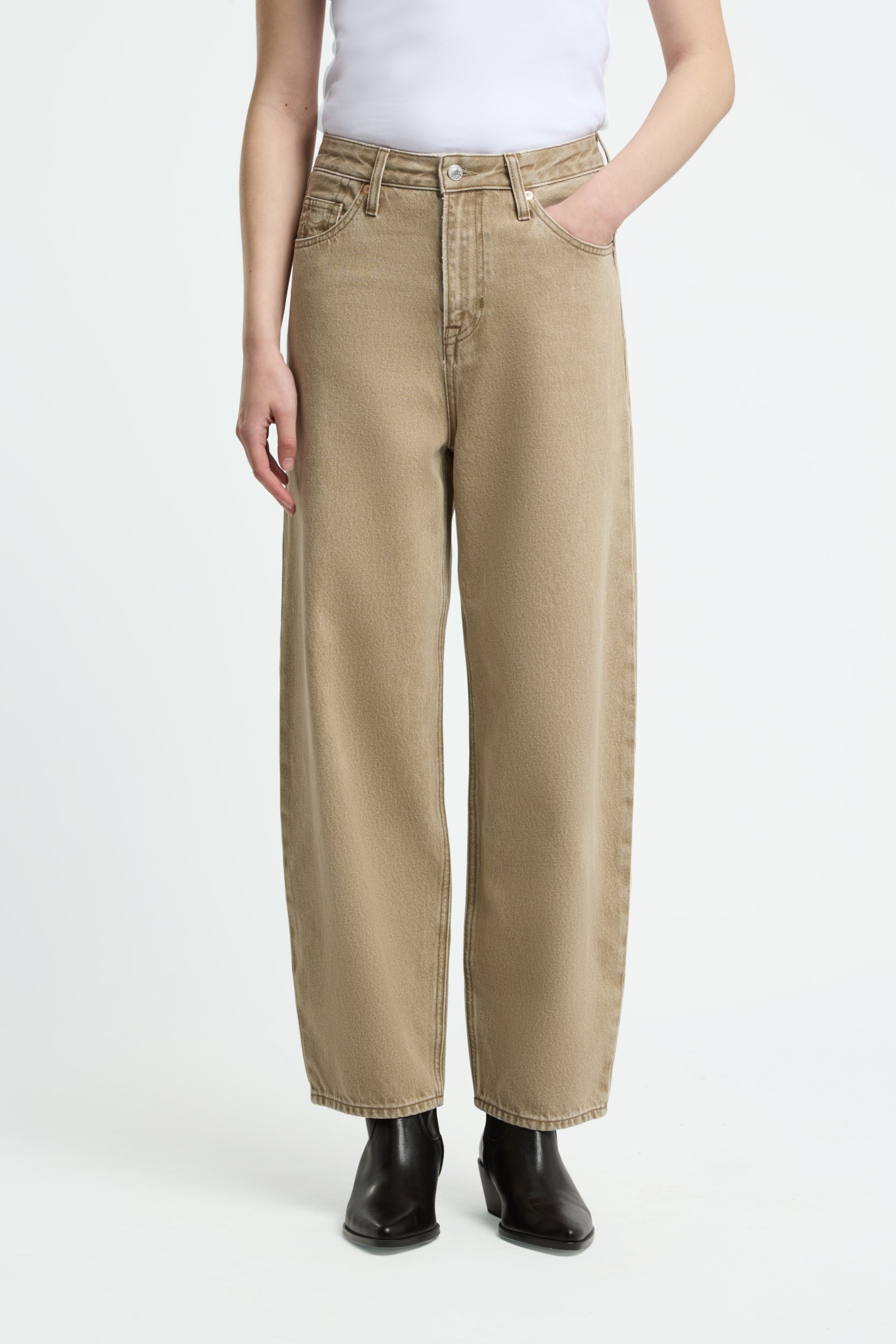 LEILA | DARK BEIGE