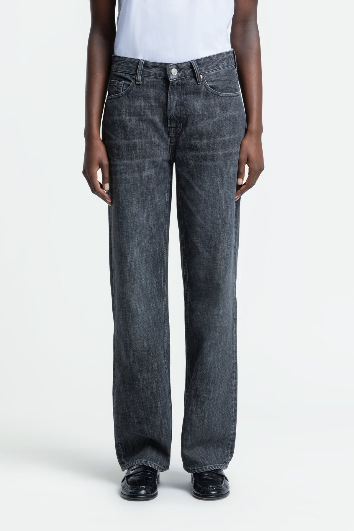 JOAN | CEKY BLACK WORN - Kings Of Indigo