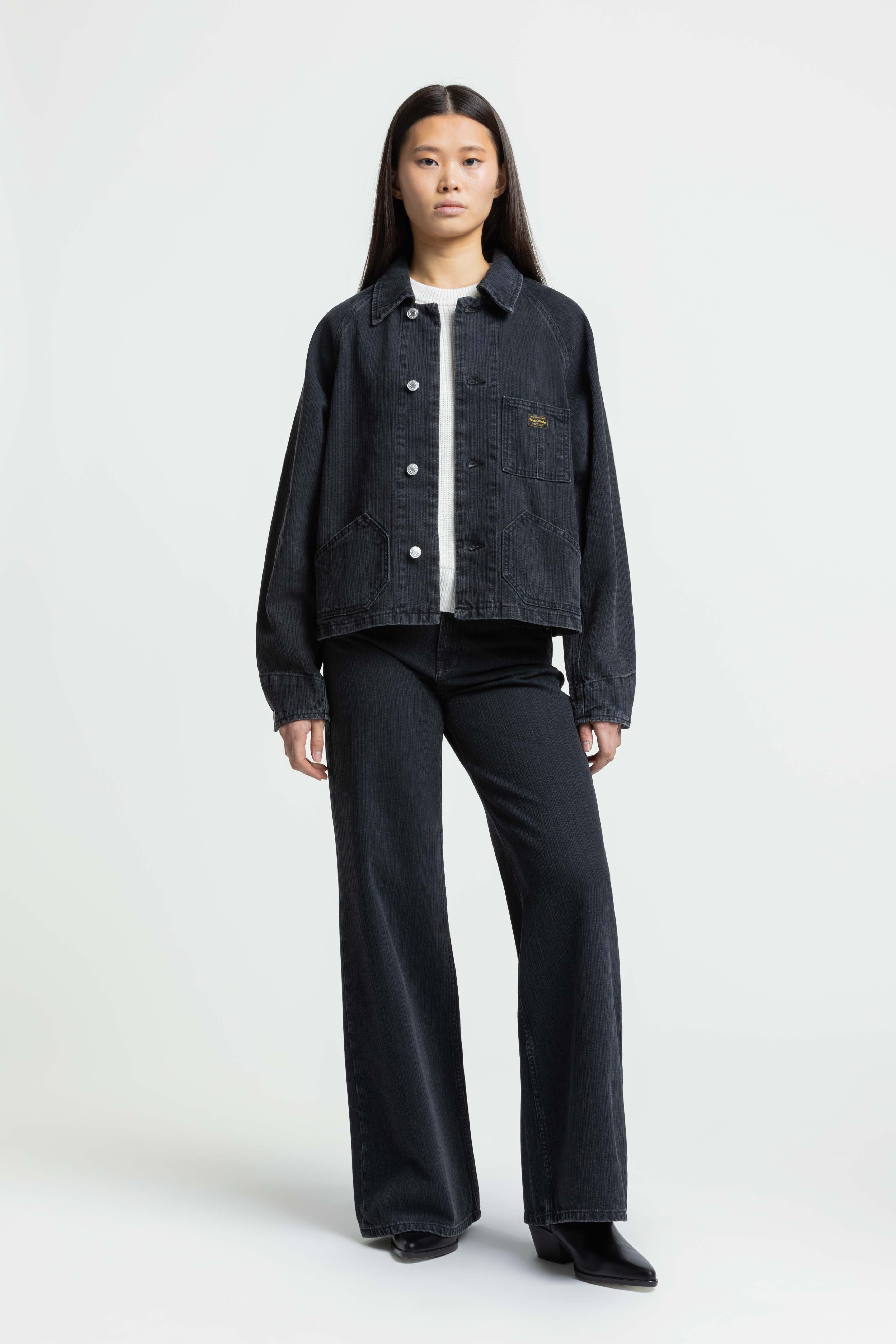 JEENA | STRIPE BLACK WORN
