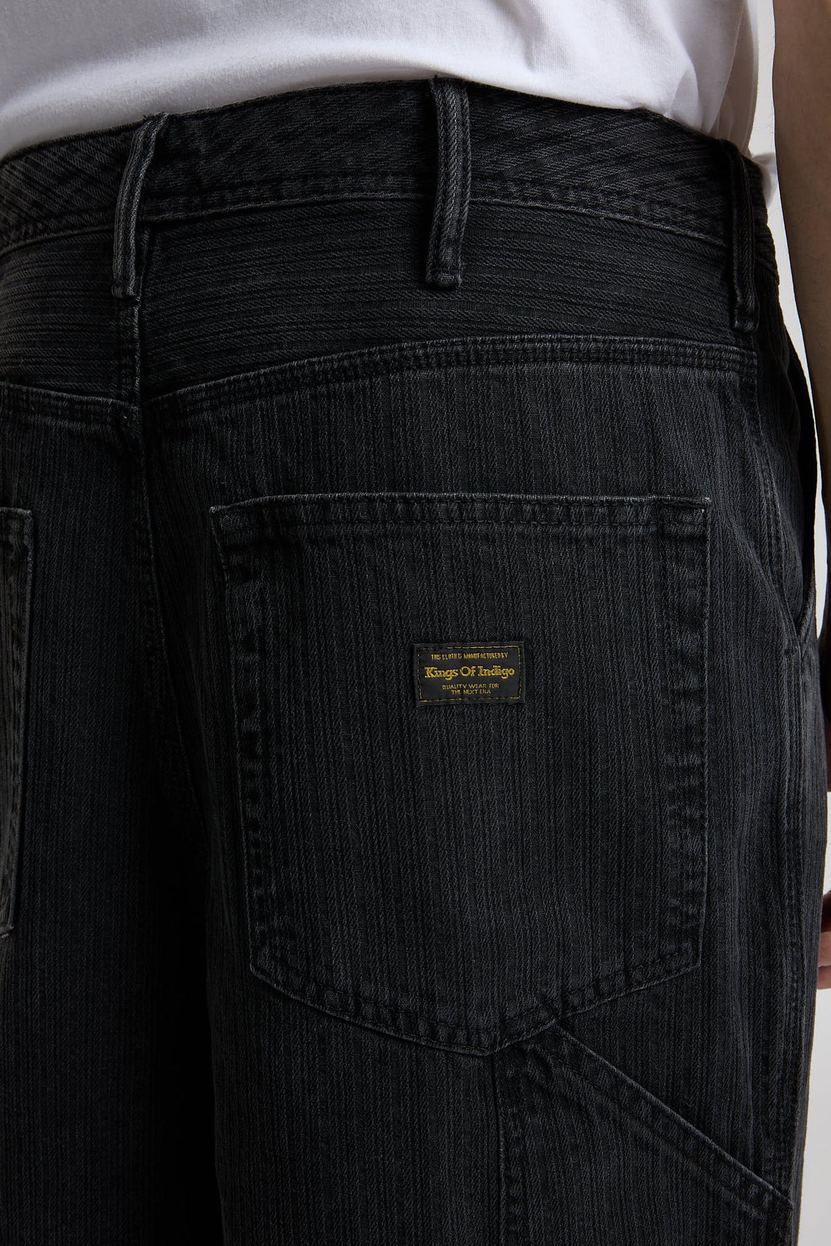 SABIUM | STRIPE BLACK WORN
