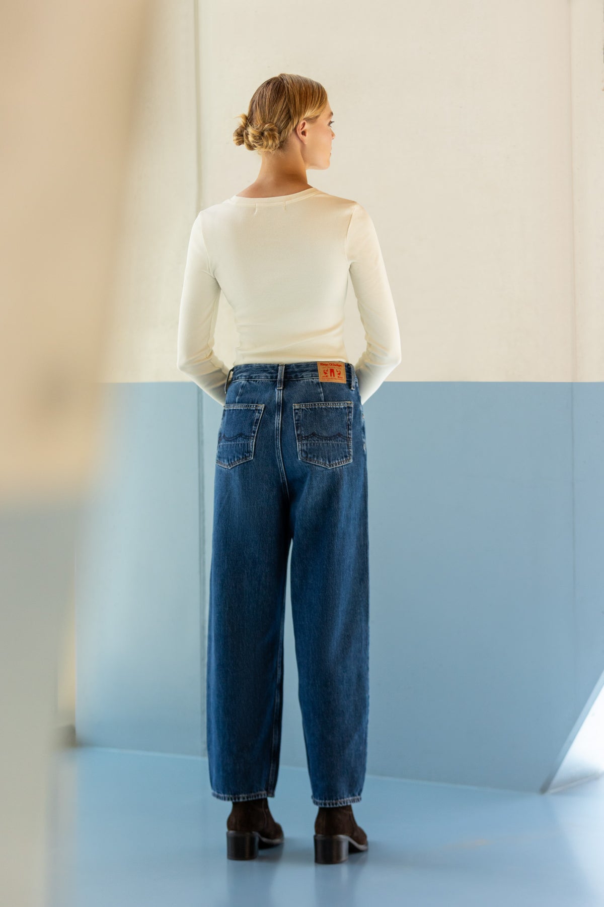 LEILA | LEWISBORO MID USED