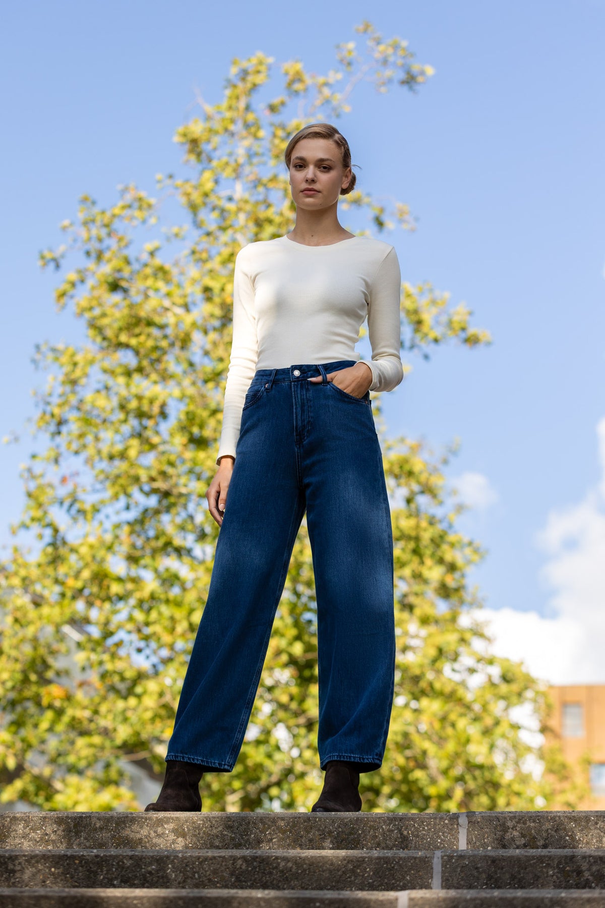LEILA | ALEX DARK WORN